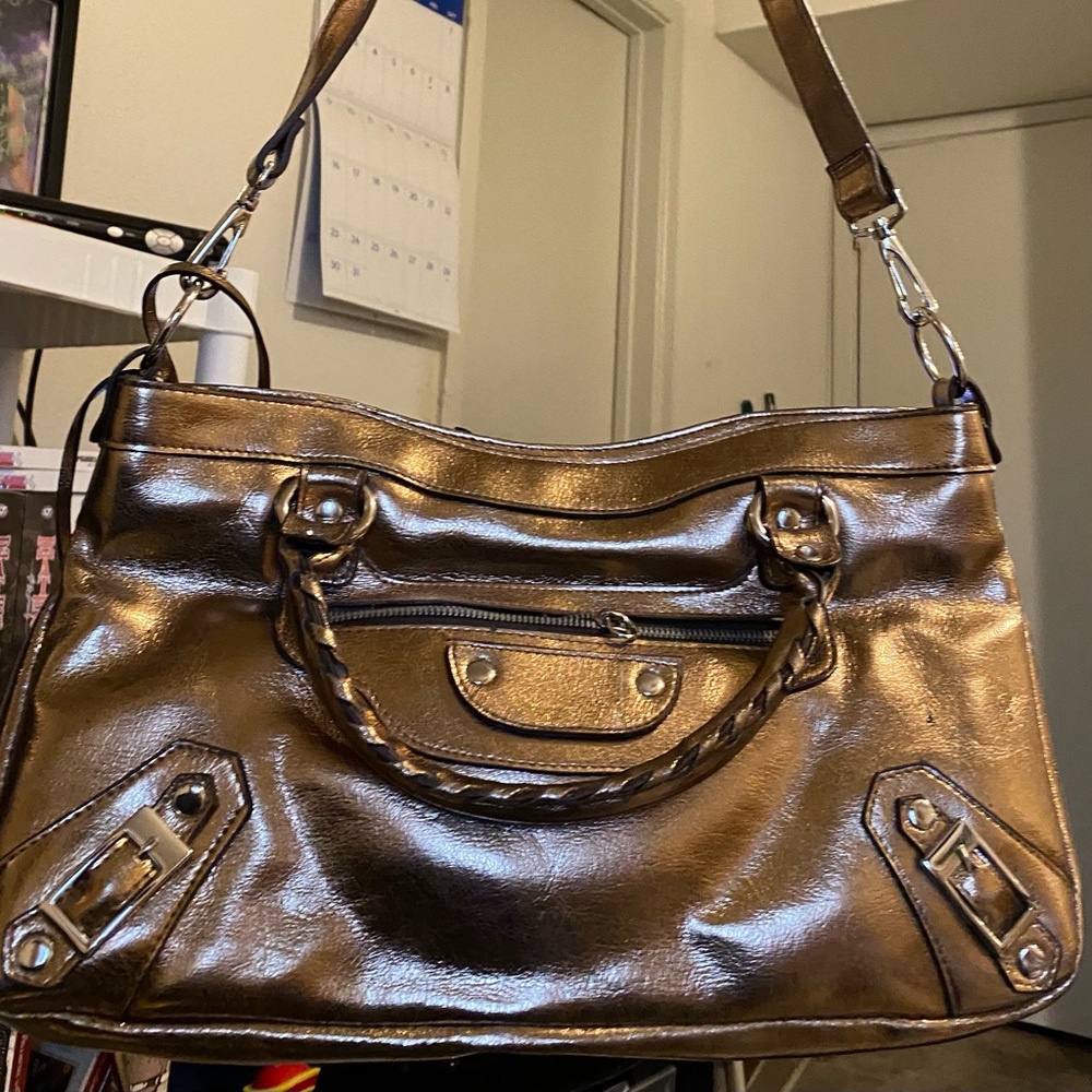 Bueno Gold Purse